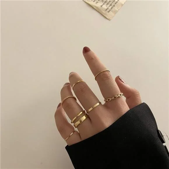 Gold Knuckle Rings Set – Snake Chain, Vintage BOHO Midi Rings, Mixed Sizes - Picture 2 of 5
